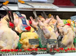 570-biocoop-thonon-local-boucherie-volaille-poulet-viande-bio.webp